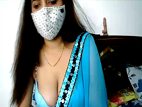 Gloie4u online show from June 6, 2026, 10:42 am