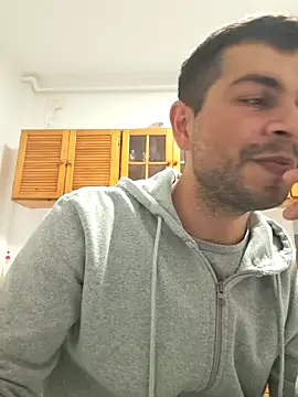 hornny1995 online show from October 31, 2025, 5:58 pm