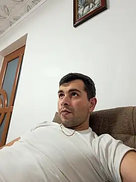 hornny1995 online show from November 9, 2025, 4:05 pm