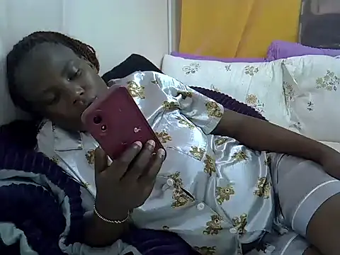 Sweetreena online show from June 4, 2026, 3:51 pm