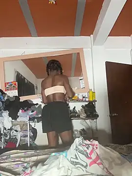 Richchocolatesweet  online show from March 6, 2026, 3:14 am