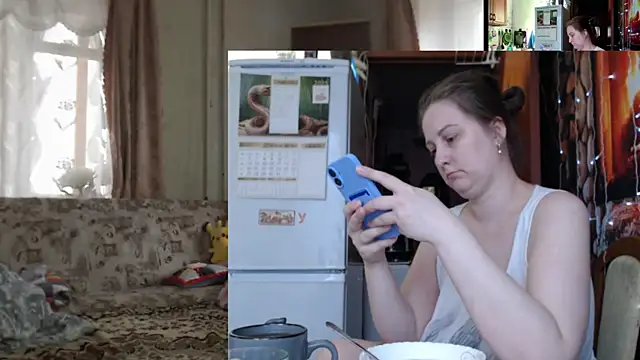 Sakura Green online show from October 31, 2025, 8:04 am