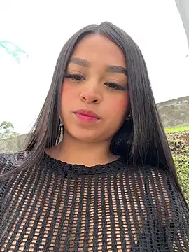 Juli Walker online show from December 7, 2024, 2:13 pm