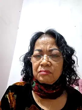 Snapshot of Hotestlove chatting on February 27, 2025, 12:13 pm Hotestlove online show from February 27, 2025, 12:13 pm