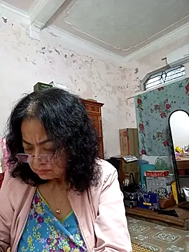 Snapshot of Hotestlove chatting on March 10, 2025, 10:48 am Hotestlove online show from March 10, 2025, 10:48 am