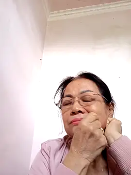 Snapshot of Hotestlove chatting on March 19, 2025, 5:41 am Hotestlove online show from March 19, 2025, 5:41 am
