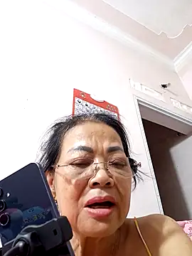 Snapshot of Hotestlove chatting on September 24, 2025, 1:03 pm Hotestlove online show from September 24, 2025, 1:03 pm
