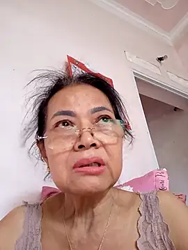 Snapshot of Hotestlove chatting on September 29, 2025, 1:33 am Hotestlove online show from September 29, 2025, 1:33 am