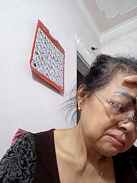 Snapshot of Hotestlove chatting on October 10, 2025, 1:32 pm Hotestlove online show from October 10, 2025, 1:32 pm