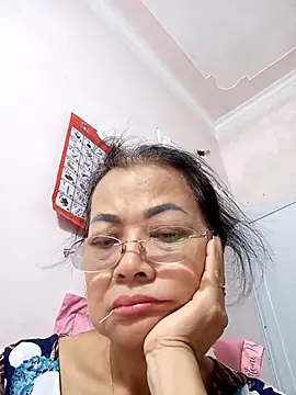 Snapshot of Hotestlove chatting on October 16, 2025, 10:38 am Hotestlove online show from October 16, 2025, 10:38 am