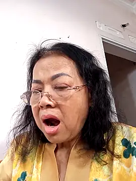 Hotestlove online show from December 21, 2025, 1:13 am