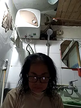 Hotestlove online show from March 13, 2026, 1:07 pm