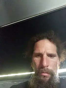 Snapshot of Crackkers chatting on December 6, 2024, 5:55 pm Crackkers online show from December 6, 2024, 5:55 pm