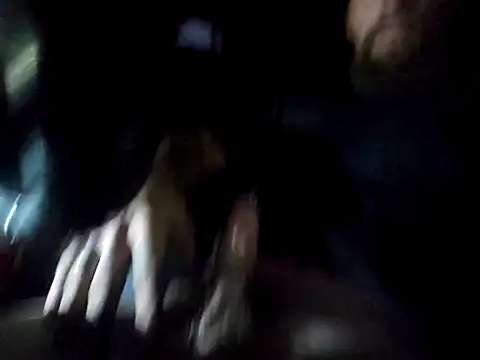 Snapshot of Crackkers chatting on January 19, 2025, 1:32 am Crackkers online show from January 19, 2025, 1:32 am