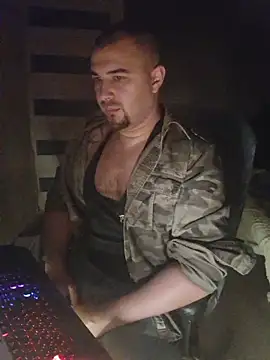 Foxyshaved online show from November 1, 2025, 4:25 am