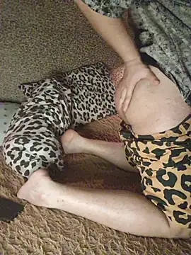 Foxyshaved online show from November 26, 2025, 3:51 am