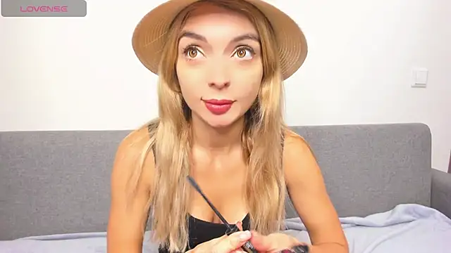  ellen meow  online show from February 14, 2025, 6:51 pm