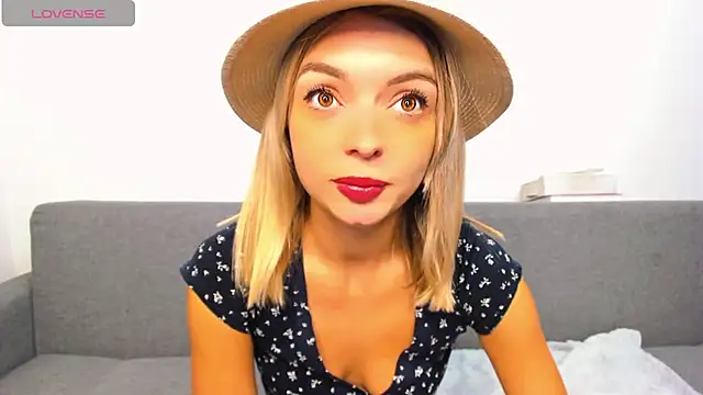  ellen meow  online show from October 12, 2025, 6:07 pm