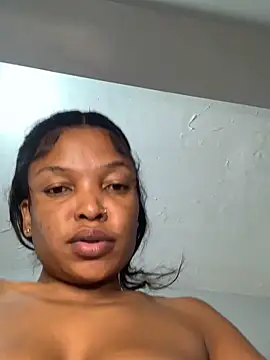 slimcateee online show from March 7, 2025, 8:02 am