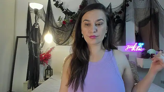 JoyCasidy online show from October 28, 2025, 5:04 pm