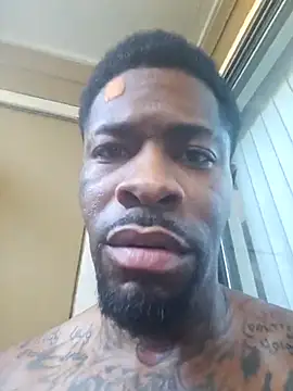 Snapshot of bossman-P5 chatting on October 11, 2025, 10:30 pm bossman-P5 online show from October 11, 2025, 10:30 pm