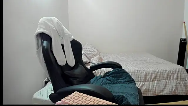 nina pons online show from March 9, 2026, 11:42 pm