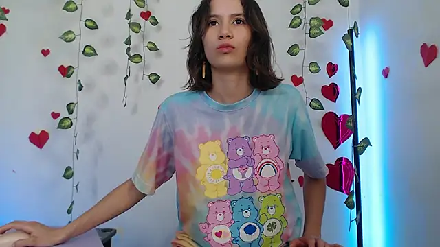 reaLISStic online show from February 18, 2025, 9:53 pm