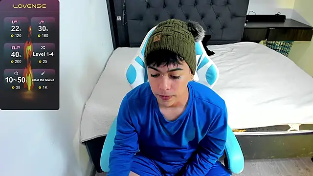 Franco Rizzo  online show from December 7, 2024, 9:00 pm