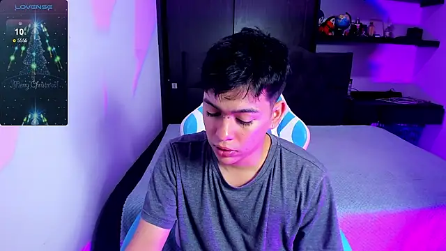 Franco Rizzo  online show from December 8, 2024, 10:57 pm