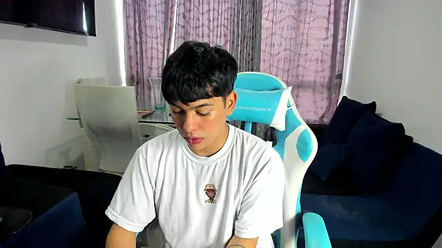 Franco Rizzo  online show from February 23, 2025, 10:20 pm