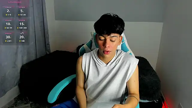 Franco Rizzo  online show from March 11, 2025, 8:09 pm