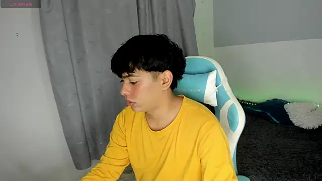 Franco Rizzo  online show from March 22, 2025, 5:20 pm