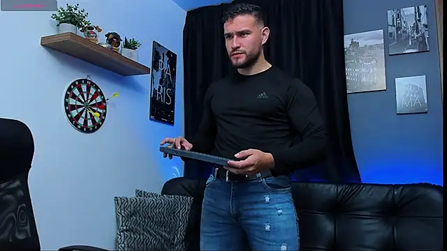 AndrewDiaz online show from December 28, 2024, 10:58 am