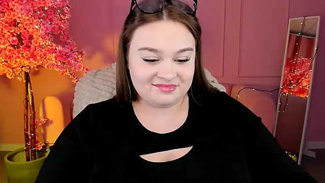 KimberlyMaran online show from December 28, 2024, 3:26 pm