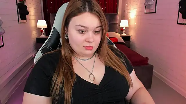 KimberlyMaran online show from February 26, 2025, 9:10 am