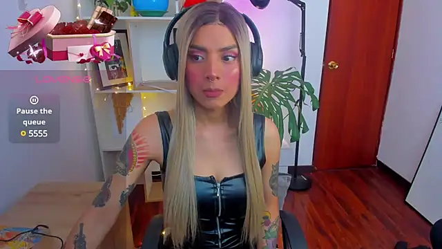 Yeriawaddell  online show from January 6, 2025, 3:40 pm