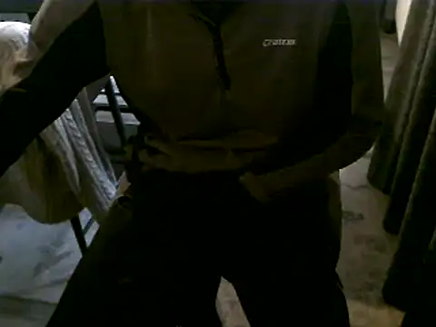 Snapshot of hornyman18cm39 chatting on December 24, 2024, 11:17 am hornyman18cm39 online show from December 24, 2024, 11:17 am