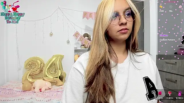 Valery7rose  online show from February 18, 2025, 9:42 pm