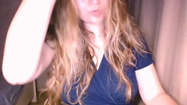 fiona cute 2 online show from October 5, 2025, 7:45 pm