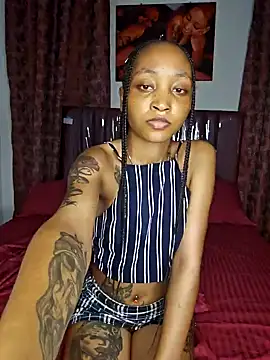 Candiey001 online show from December 13, 2024, 8:37 pm