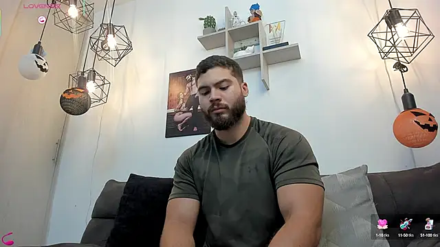 SebastianVilla  online show from October 6, 2025, 9:45 pm