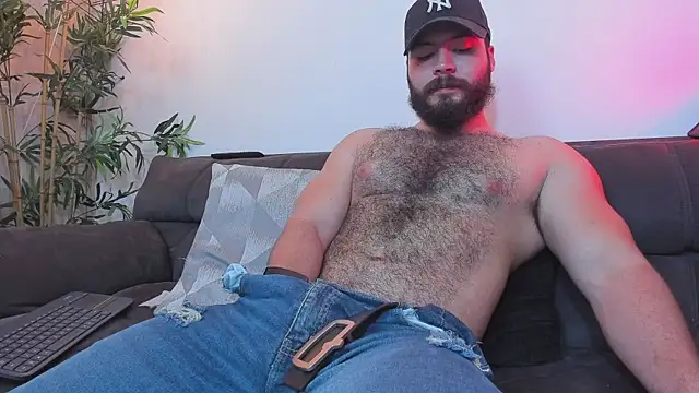 SebastianVilla  online show from June 7, 2026, 12:15 am