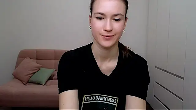 AliciaNewell online show from February 26, 2025, 11:52 am