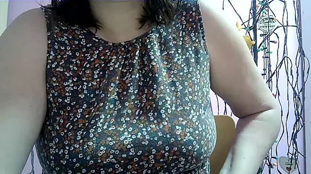 Lucinka1 online show from February 1, 2025, 5:58 pm