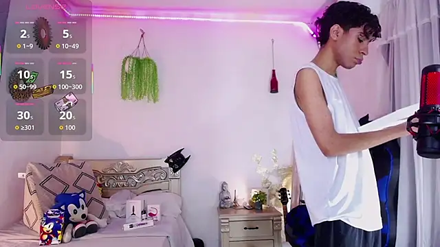 huge armound online show from April 9, 2026, 4:01 am