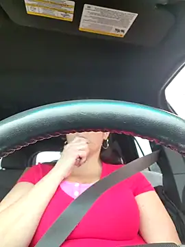 sweetkitty111 online show from February 14, 2025, 9:21 pm