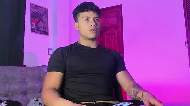 Snapshot of Dominic_Biker__ chatting on February 7, 2026, 5:44 am Dominic Biker online show from February 7, 2026, 5:44 am