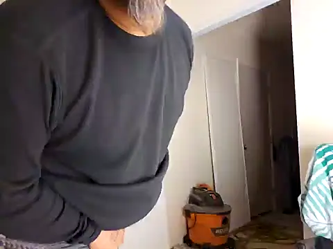 Snapshot of anyway2cum chatting on January 13, 2025, 5:01 am anyway2cum online show from January 13, 2025, 5:01 am