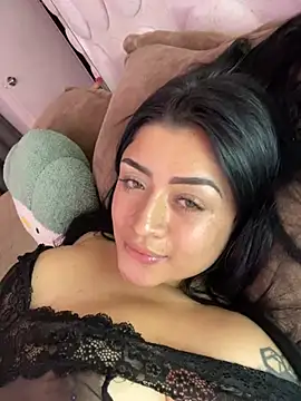 lucianaroy online show from January 20, 2025, 4:54 am