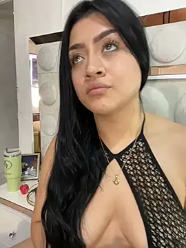 lucianaroy online show from March 1, 2025, 11:15 pm